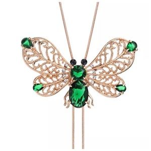 🌷Swarovski Crystal Green Dragonfly Necklace